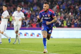 Eduardo Vargas emplaza a sus detractores tras su gran actuación en la U: “Han hablado mucho que estoy retirado”