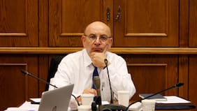 Senador Castro (PS) valora “hoja de ruta” presentada por Arrau en seguridad, pero critica ausencia de plazos y metas trazables