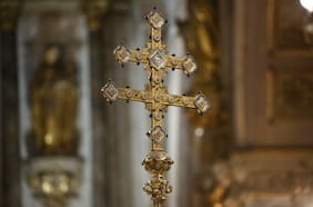 Un Chile que deja de creer: censo confirma que el país es cada vez menos católico y el auge de los no religiosos