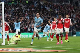 Guardiola le gana un nuevo duelo a Arteta: el Manchester City vence al Arsenal y se queda con la Copa de la Liga