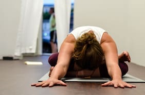 “Mi esposa reconoció que se dejó estar y aceptó ir a yoga, el único ejercicio que en su escala de odiosidad puede aceptar”