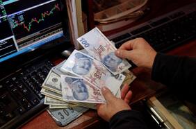 No sólo el peso chileno: monedas de los mercados emergentes sufren su mayor caída desde mediados de agosto