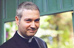 Papa envía a alto cargo del Vaticano a Bolivia al estallar caso de pederastia en la Compañía de Jesús