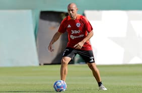 “Hasta los de la U se preguntan por qué está Marcelo Díaz”: históricos de la Roja cargan contra Gareca por insistir con la Generación Dorada