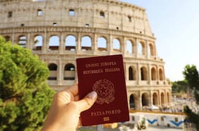 Qué cambios hizo Italia para obtener la ciudadanía y cómo impacta a los descendientes de italianos en Latinoamérica