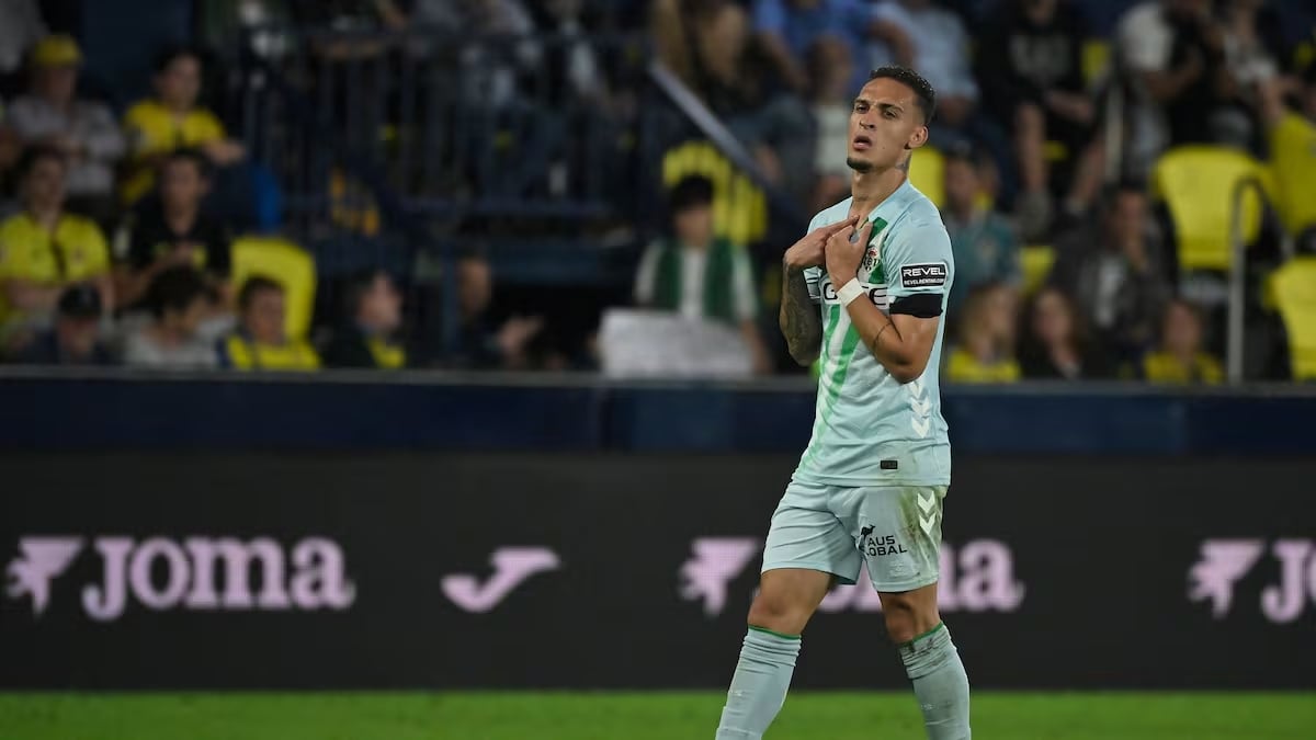 Figura del Betis de Pellegrini sufre robo tras triunfo en Champions: “Lo que más me importa es poder mirar a mi familia”