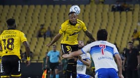 La particular justificación de César Farías para explicar la derrota del Barcelona SC frente a la UC