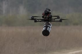 Siete muertos y 24 heridos deja ataque con drones contra centro logístico en Rusia