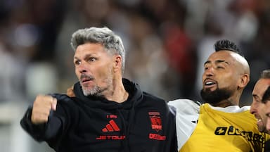 Fernando Ortiz apunta a las condiciones de Claudio Aquino en Colo Colo: “Si todos esperan ver al de Vélez, no va a estar”