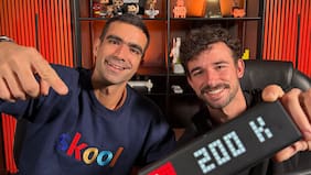 Los hermanos chilenos que enseñan a encargarle trabajo a la inteligencia artificial