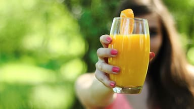 El azúcar de los zumos y las bebidas no tienen los mismos efectos en el cuerpo, según un reciente estudio