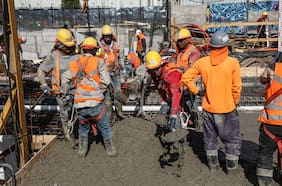 Sólo Ecuador tiene una jornada laboral de 40 horas en la región y en la Ocde quienes la han reducido cuentan con medidas de flexibilidad