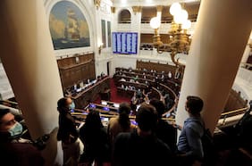 Pensiones en la CC: pleno rechaza artículo que apuntaba a un sistema de reparto y descarta incluir inexpropiabilidad de fondos