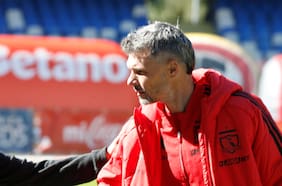 La autocrítica de Fernando Ortiz tras la victoria de Colo Colo: “En el segundo tiempo no entramos con la atención adecuada”