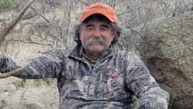 Quién era Ernie Dosio, el cazador que murió atacado por un elefante en África