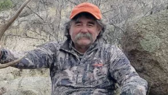 Quién era Ernie Dosio, el cazador que murió atacado por un elefante en África