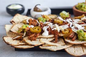 Galletas Salmas con carne y guacamole