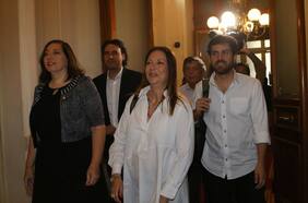 Cuenta regresiva para la elección: los diez partidos oficialistas se reúnen ad portas de comicios de consejeros regionales