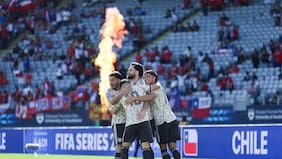 Supera a Adidas, Reebok y otras cuatro empresas: la Roja sorprende y acuerda millonario contrato con Marathon hasta 2030