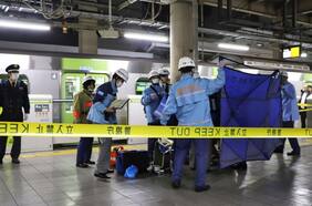 Qué se sabe del ataque a pasajeros en un tren de Tokio