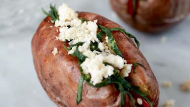 Papas rellenas de ricota y espinaca