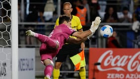 ¿Estaba adelantado Odriozola? El polémico penal con el que Huachipato se coronó campeón de la Copa Chile ante Limache