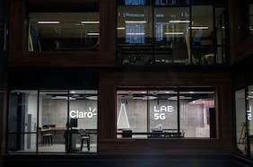 Segunda concesión de 5G: ¿Cuáles son los plazos para que ClaroVTR finalice el despliegue?