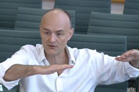 “El gobierno fracasó”: exasesor de Boris Johnson ataca al premier británico por su gestión de la pandemia