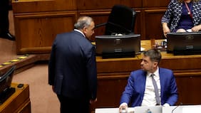 Ambos legisladores PS judicializaron altercado en el Congreso: Manouchehri ingresó denuncia contra Espinoza por amenazas