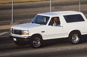 De la autopista a Alcatraz: la historia del Ford Bronco en que intentó escapar O. J. Simpson