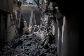 Al menos dos muertos por ataques con drones israelíes en Gaza pese al alto el fuego
