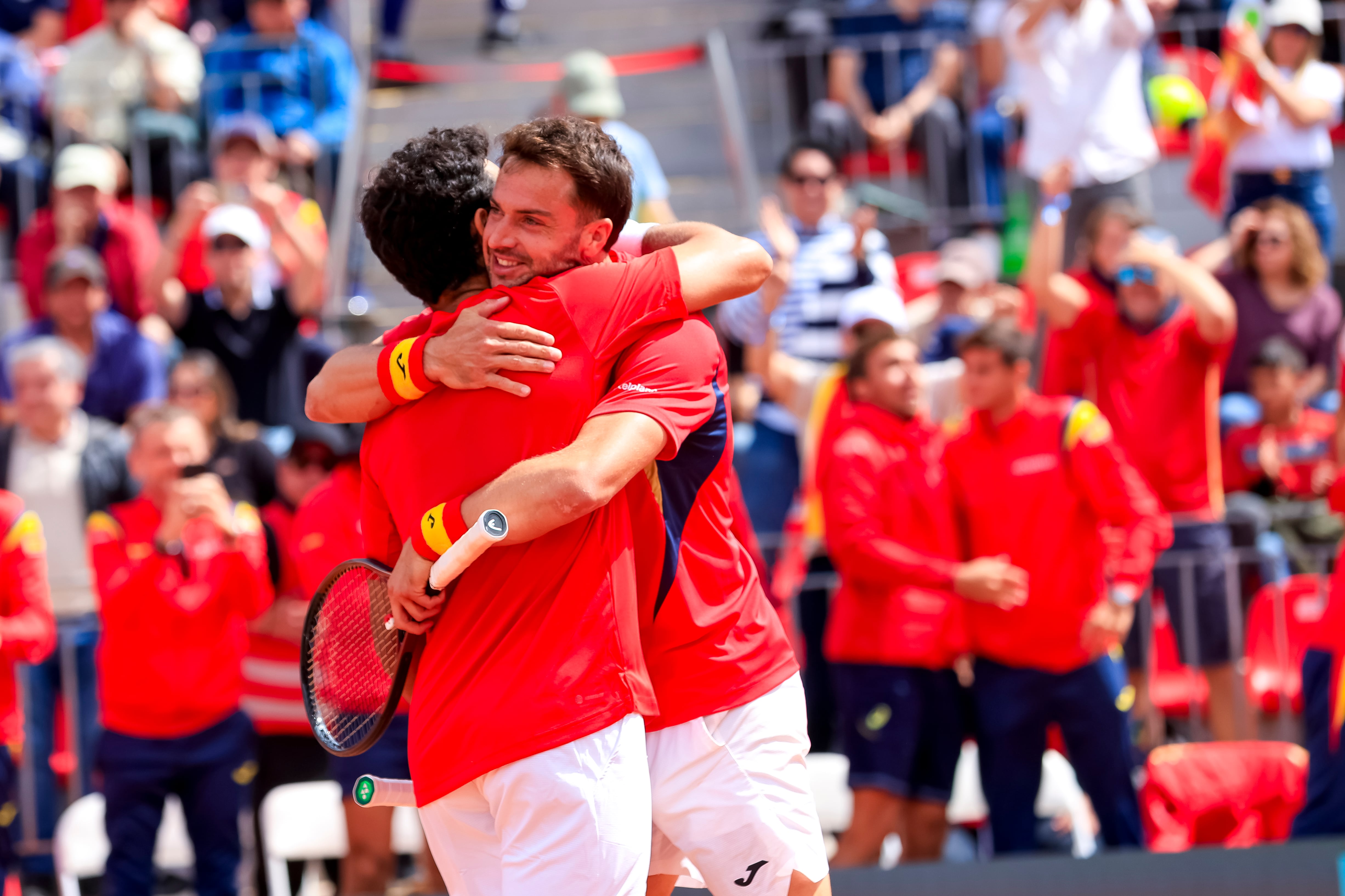 No solo amargó a Massú en la Copa Davis: la historia detrás del tenista español que adoptó un perro chileno