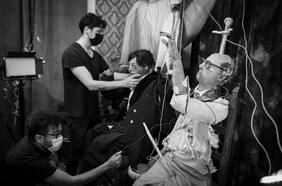 Los Huesos: así se hizo el corto chileno en stop motion con Diego Portales y Jaime Guzmán