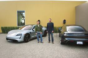 Keanu Reeves lleva al límite al Porsche Taycan en el documental Going the Distance