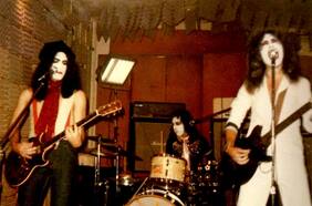 Ante menos de diez personas: la deprimente historia tras el primer show de Kiss