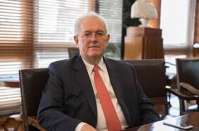 Los nexos con Chile del nuevo ministro de Hacienda de Colombia, José Antonio Ocampo