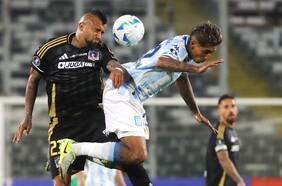 En la soledad del Monumental: Colo Colo no aguantó y mastica un empate ante Racing que lo complica aún más en la Copa Libertadores