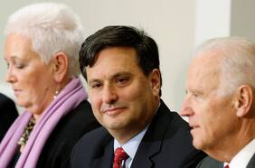 Biden nombra a su asesor Ron Klain como jefe de gabinete en la Casa Blanca