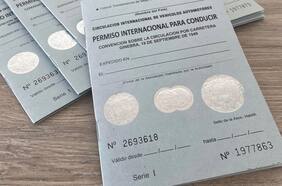 Viajes al extranjero disparan demanda de licencia de conducir internacional
