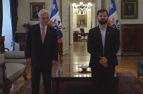 Columna de Robert Funk: Chile afuera