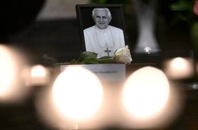 El Papa Francisco presidirá el funeral de Benedicto XVI el jueves 5 de enero