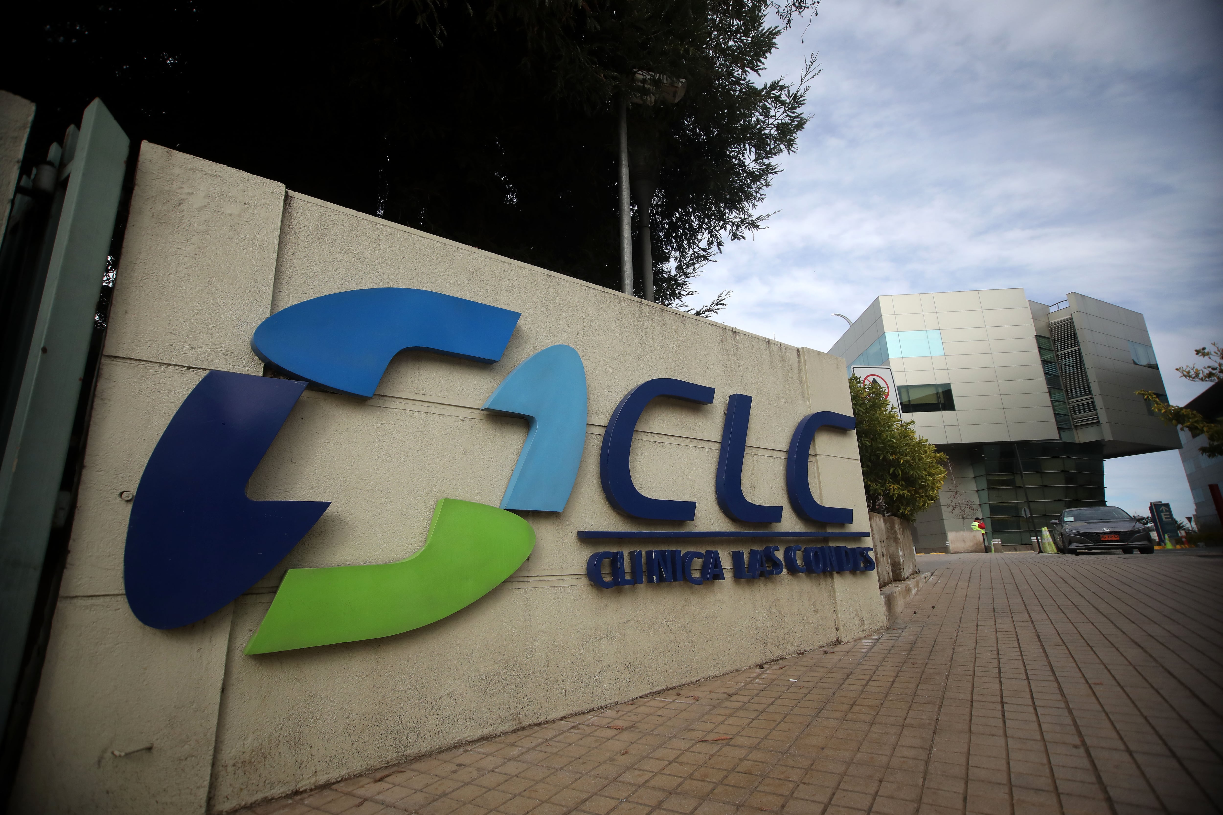 FNE da luz verde a toma de control de Clínica Las Condes por parte de Euroamerica