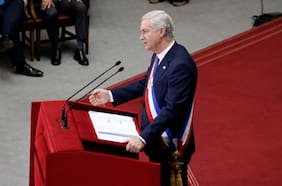 De ampliar programas habitacionales a erradicar sitios eriazos: las principales apuestas sectoriales del discurso de Kast
