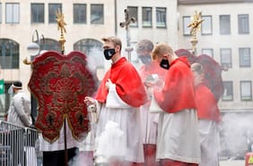 ¿Hay religiones con tasas más altas de fallecidos por coronavirus? Las estadísticas muestran que sí, y que hay credos más golpeados por el virus