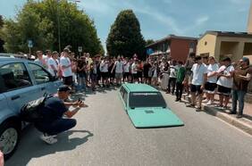 Youtubers italianos transforman un Fiat Panda en el auto más bajo del mundo