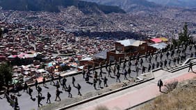 Congreso de Bolivia autoriza a Rodrigo Paz a usar militares para desbloquear rutas