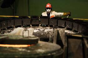 Producción industrial de Chile se enfría en agosto: la minería cae y opaca desempeño de las manufacturas