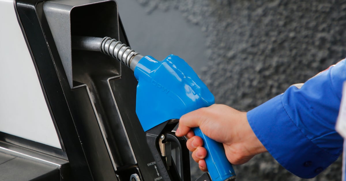 Gas Prices Drop: What to Expect in the Coming Days Gas Prices Drop: What to Expect in the Coming Days