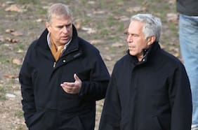 Correos revelan que el príncipe Andrés esperaba reunirse con Epstein tras su liberación mientras crecen pedidos para investigarlo en EE.UU.