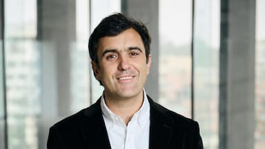 Un ejecutivo histórico deja el family office de los Piñera